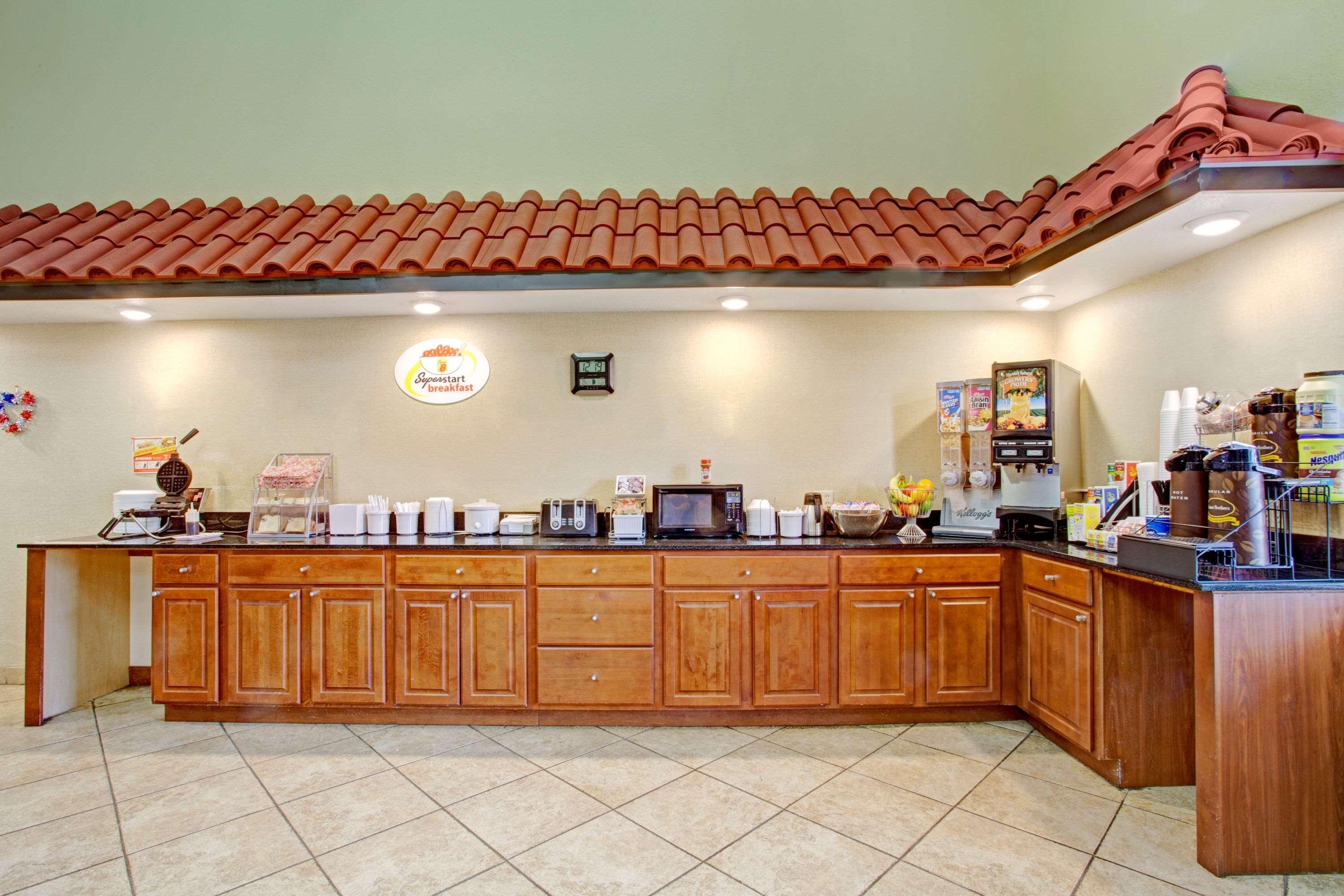 Super 8 By Wyndham Forrest City Ar Εξωτερικό φωτογραφία