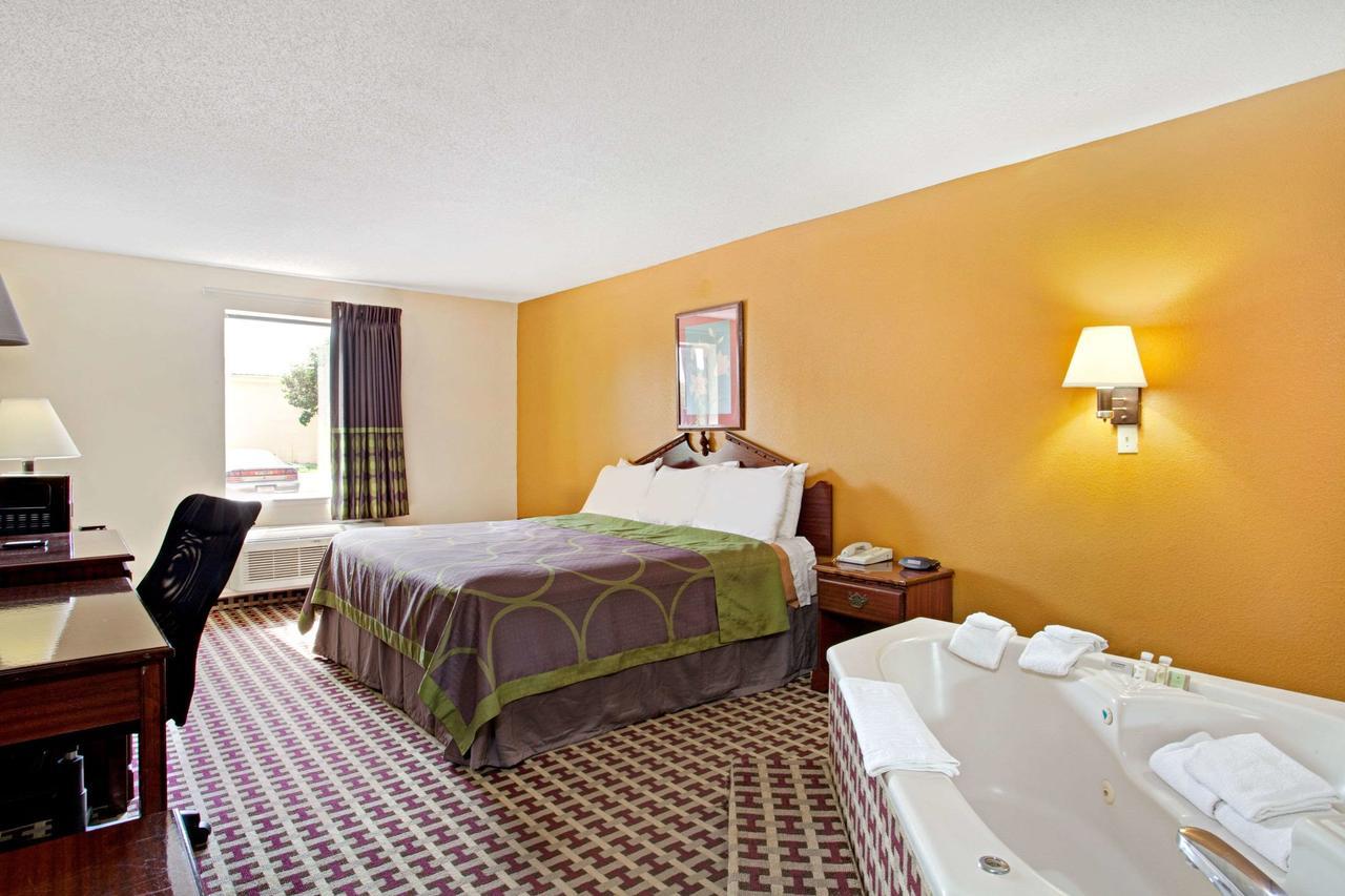Super 8 By Wyndham Forrest City Ar Εξωτερικό φωτογραφία